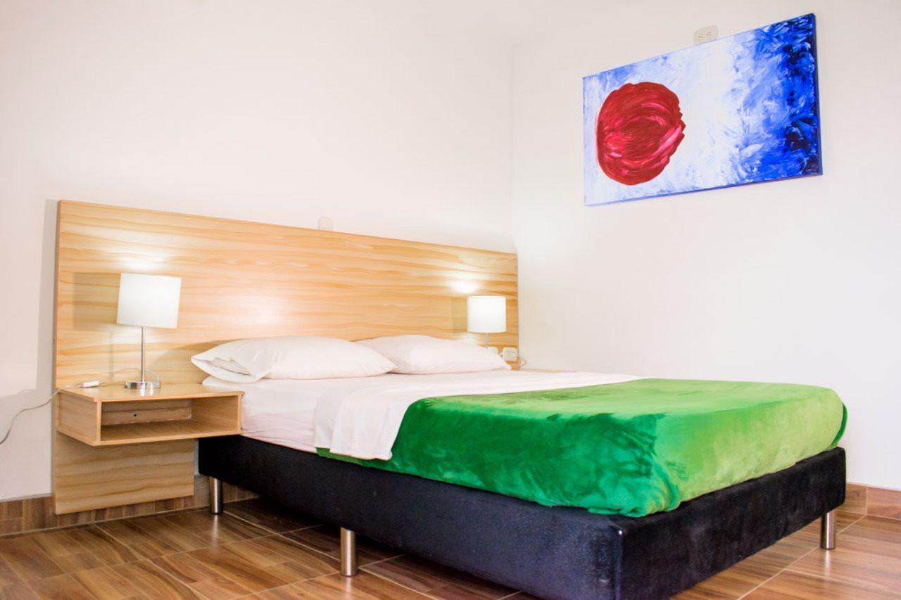 Hotel Berdez 네이바 외부 사진