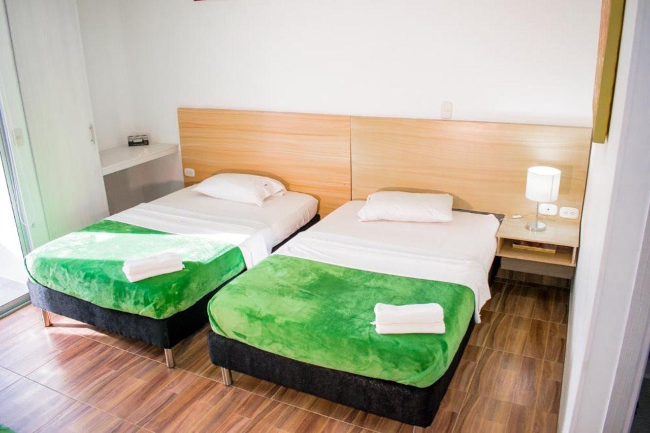 Hotel Berdez 네이바 외부 사진
