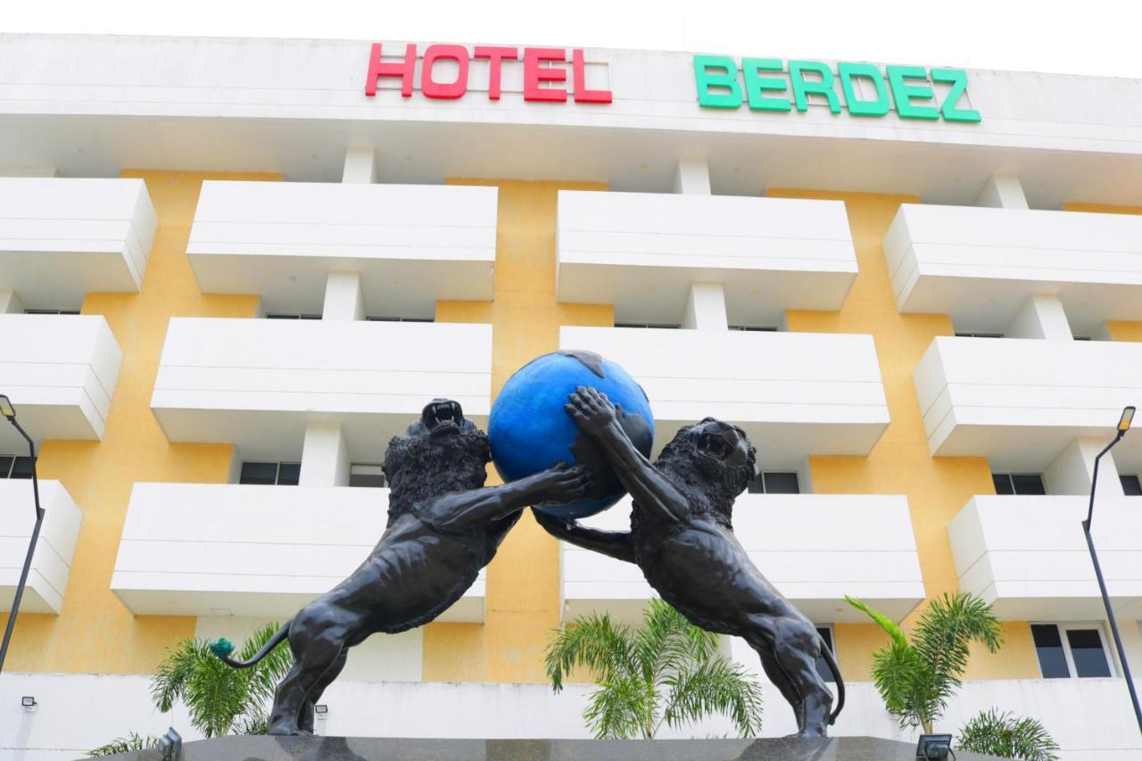 Hotel Berdez 네이바 외부 사진
