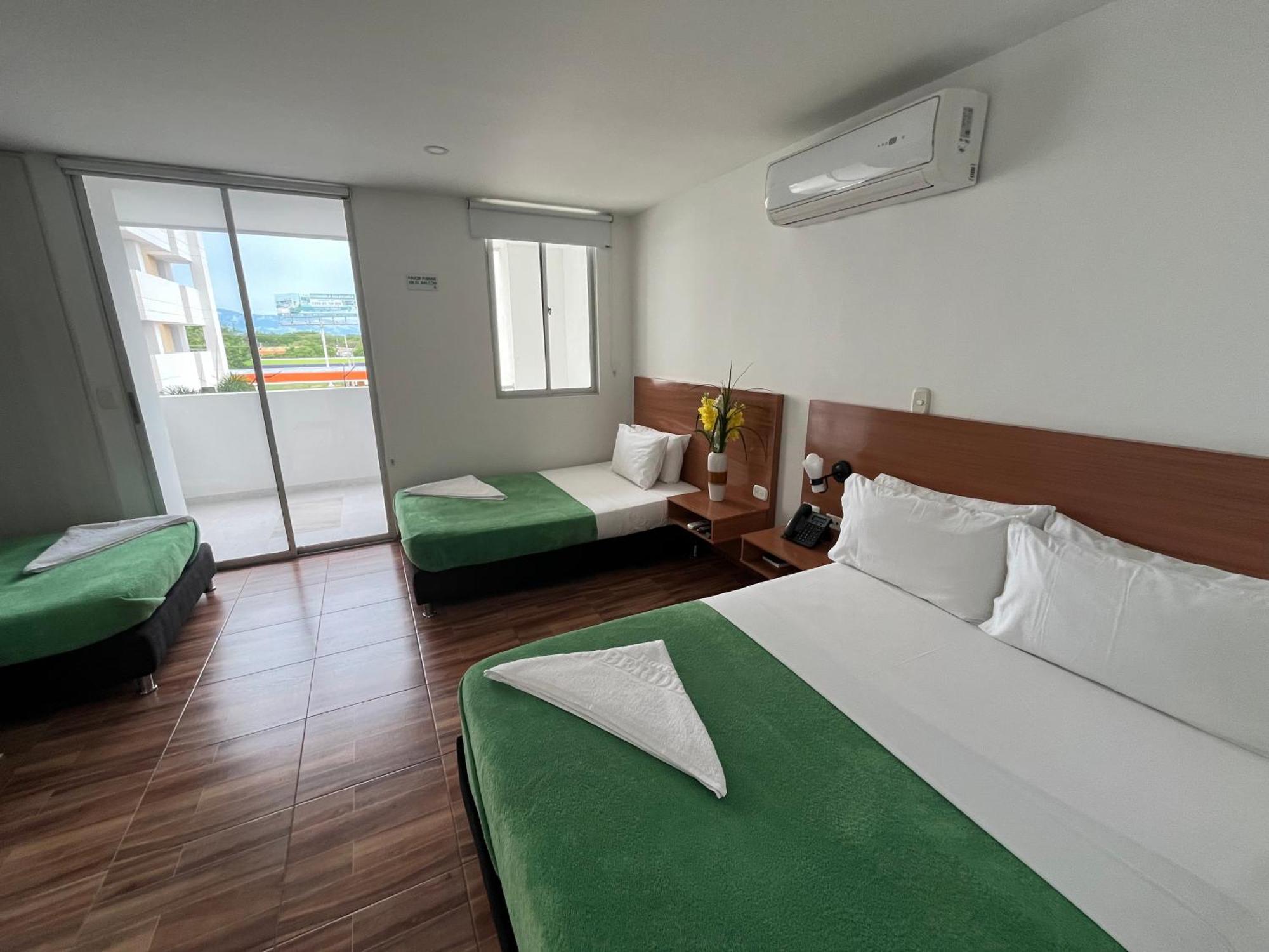 Hotel Berdez 네이바 외부 사진