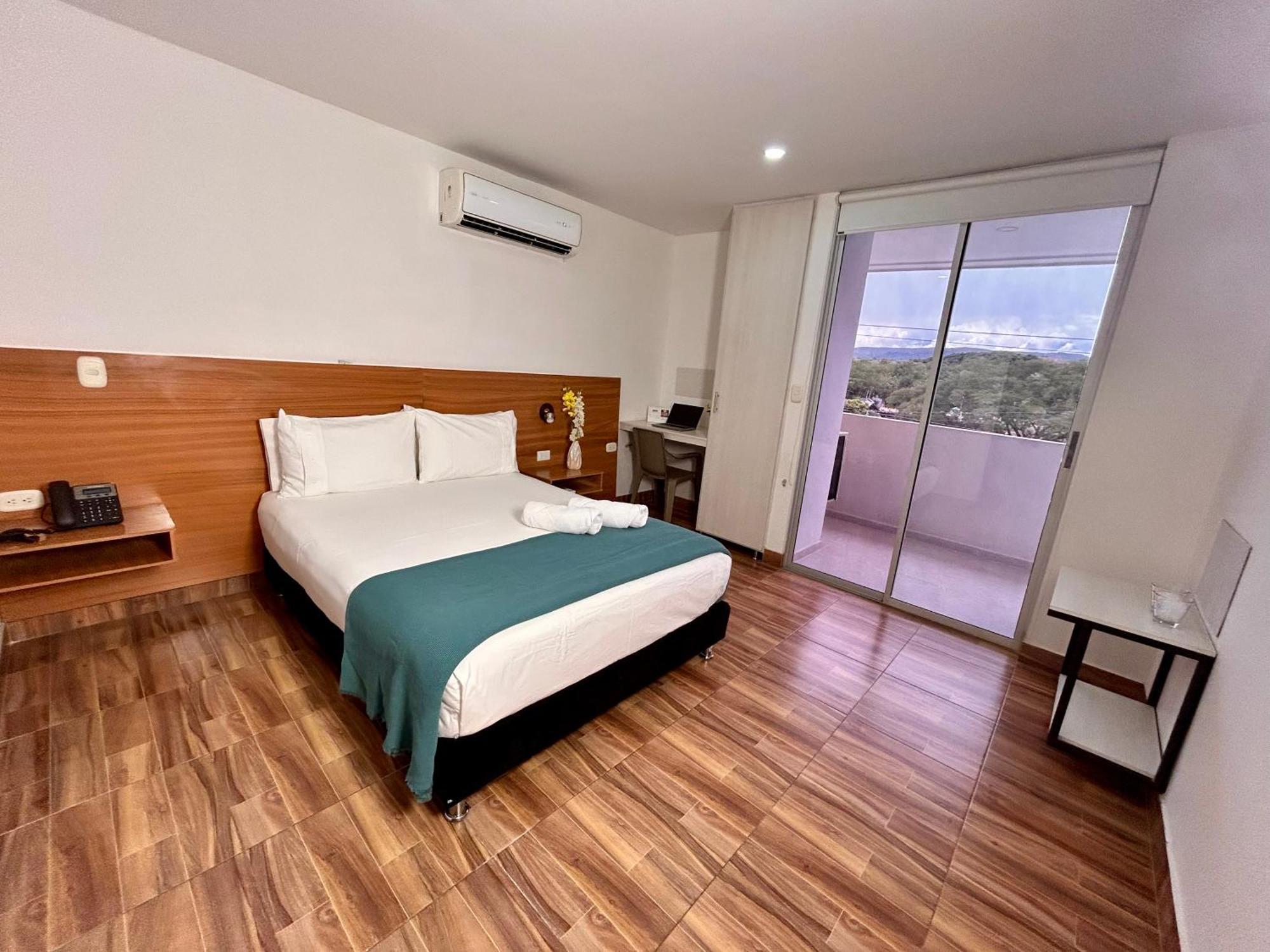 Hotel Berdez 네이바 외부 사진